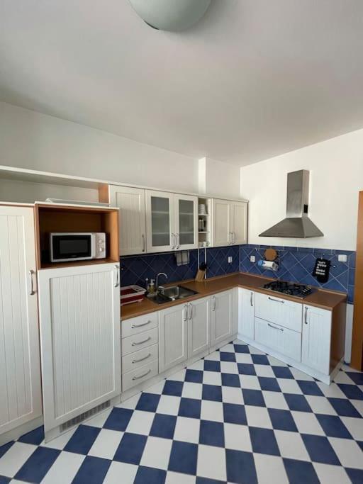 Apartman Obchodna Bratislava Ngoại thất bức ảnh